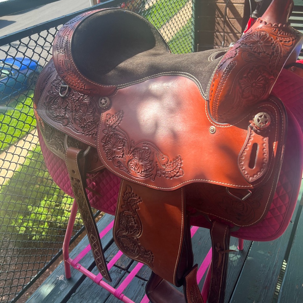 Silver Royal Timber Western Trail Saddle - Picture 8 of 11